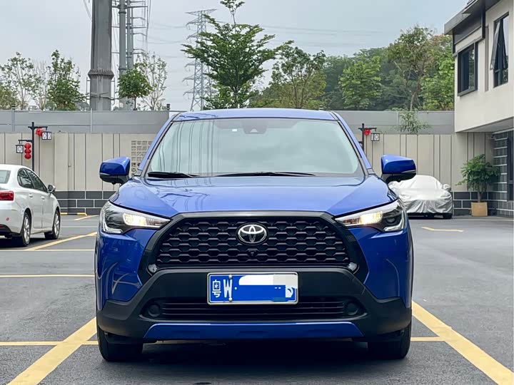 Фото 2 - Toyota Corolla Cross
