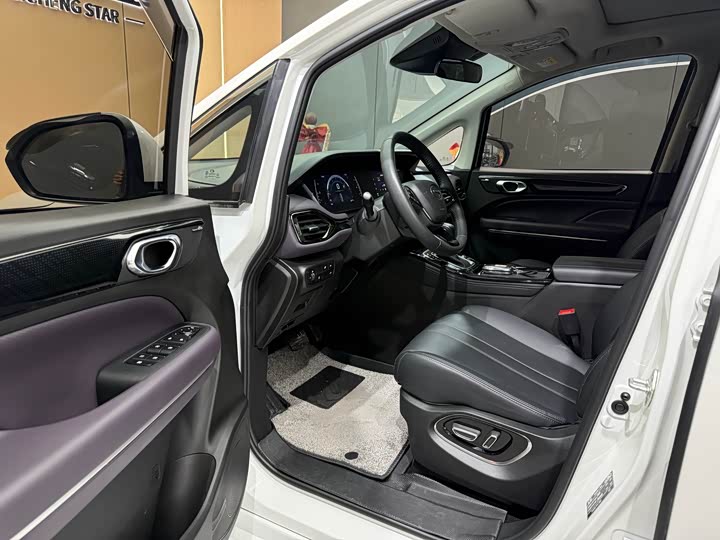 GAC Trumpchi M6 2024 2024款 MAX 270T WDCT 尊荣版