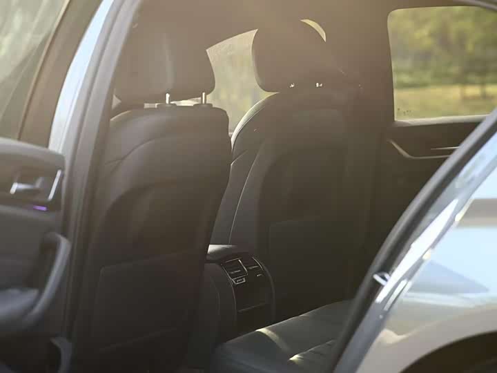 Фото 5 - BMW 5 Series