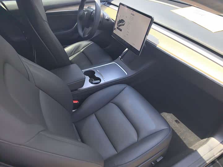 Zdjęcie 6 - Tesla Model 3