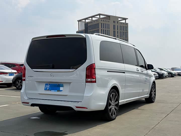 Mercedes-Benz V-Class 2021 2021款 V 260 L 长轴距豪华版