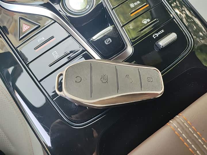 Фото 9 - BYD Qin Plus