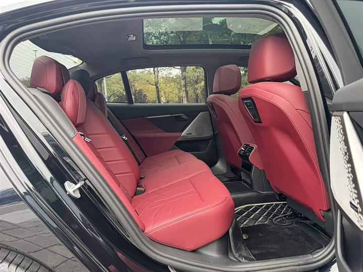 BMW 5 Series 2026 2026款 530Li 领先型 M运动套装