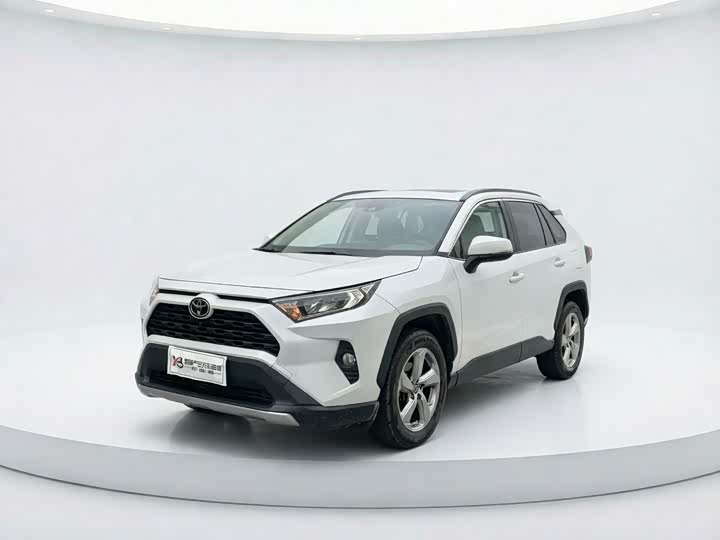 Фото 1 - Toyota RAV4