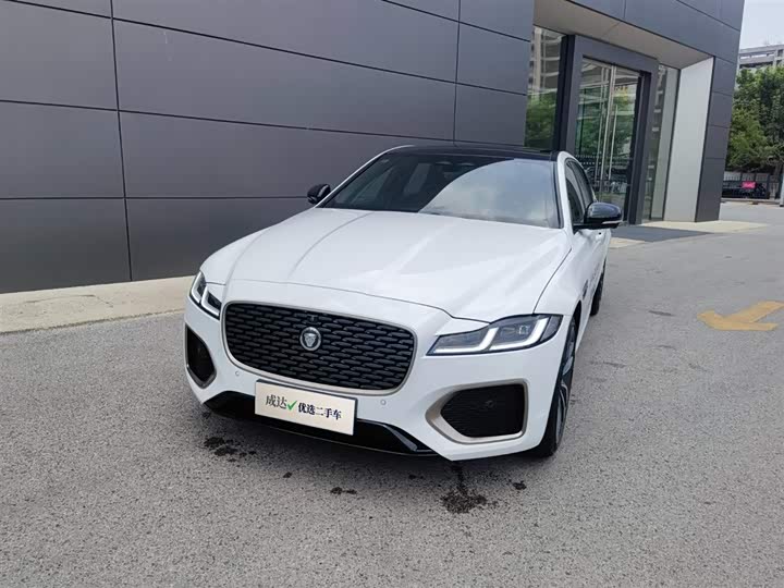 Zdjęcie 1 - Jaguar XF L