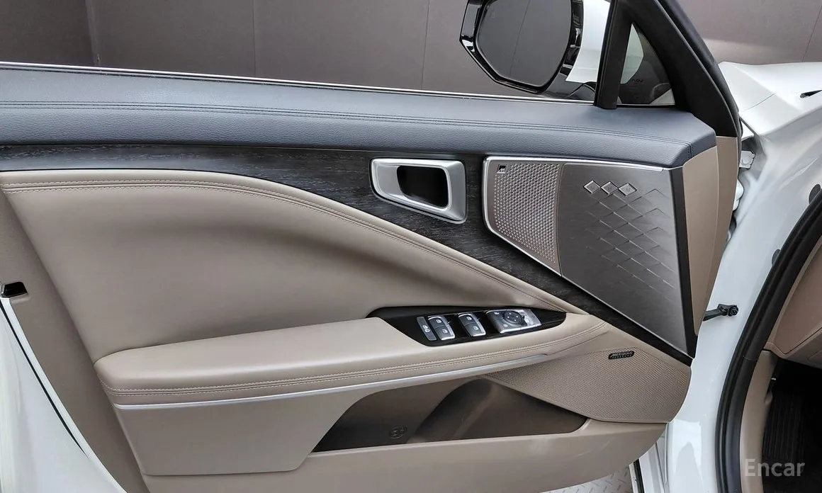 Фото 25 - Kia K8