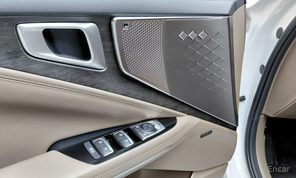 Фото 27 - Kia K8