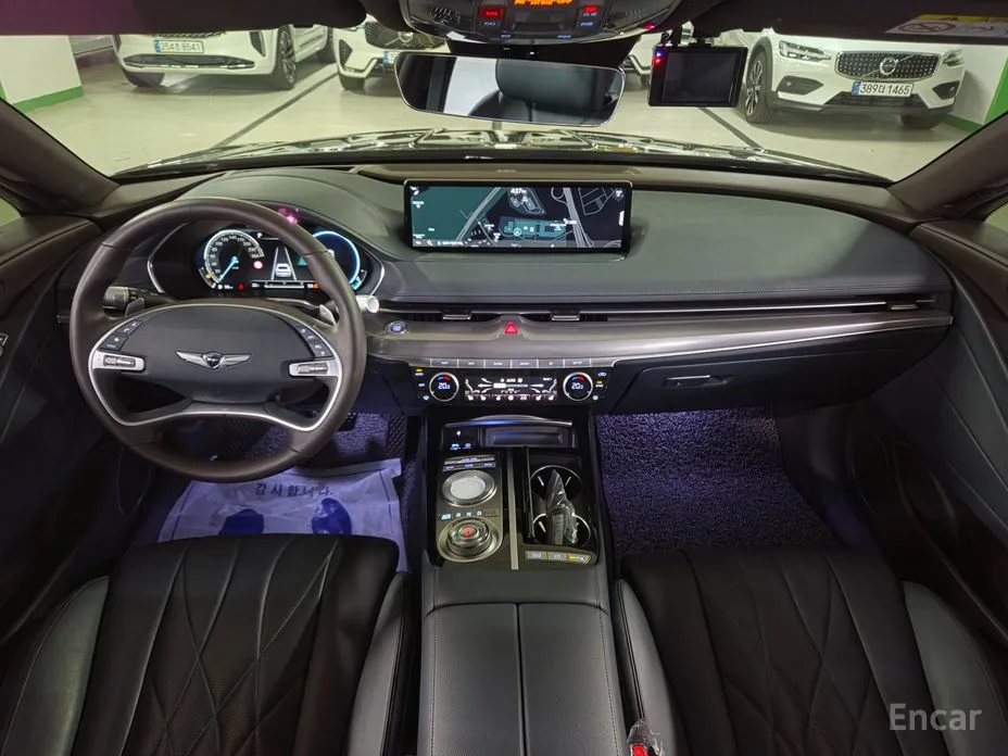 Фото 15 - Genesis G80