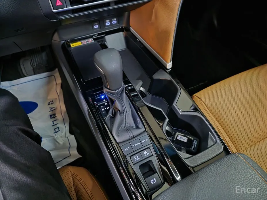 Toyota Camry 2024 2.5 XLE Hybrid