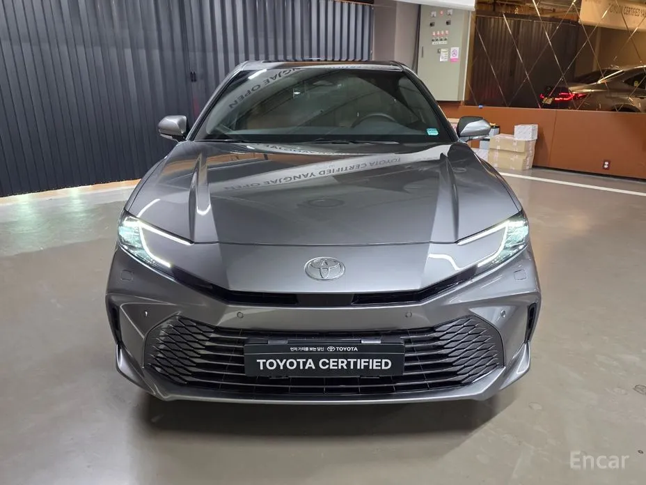 Toyota Camry 2024 2.5 XLE Hybrid
