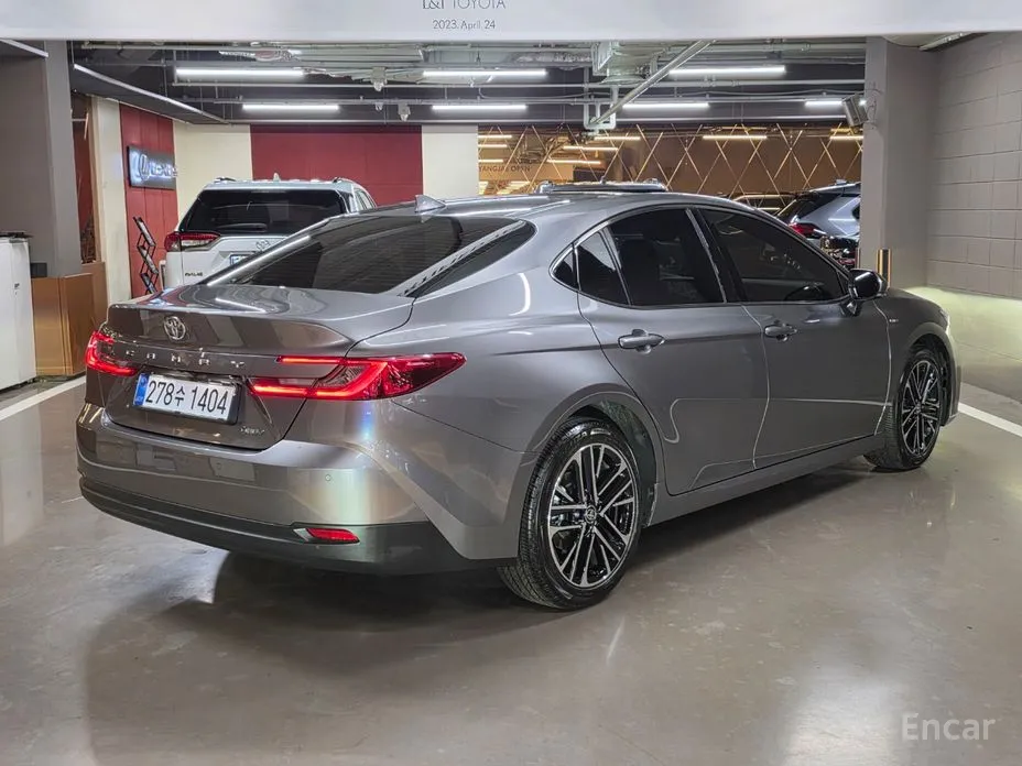 Toyota Camry 2024 2.5 XLE Hybrid