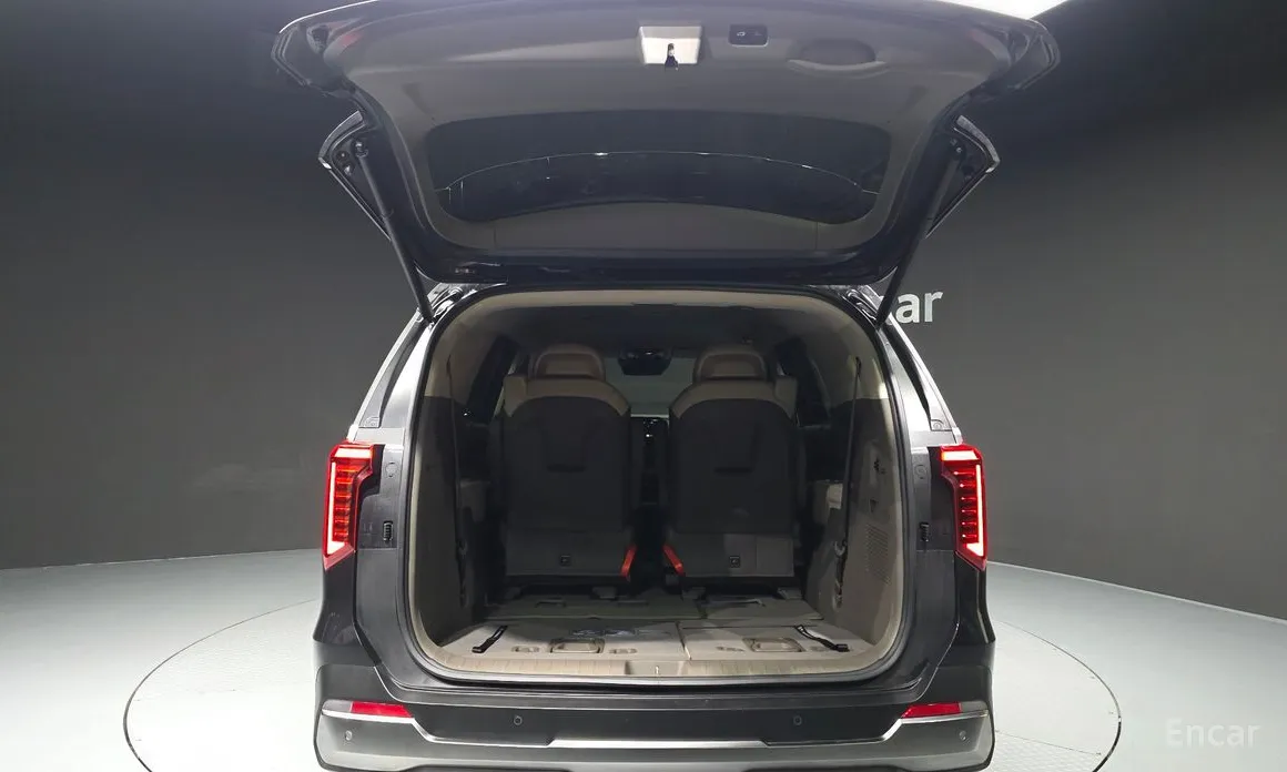 Фото 20 - Kia Carnival