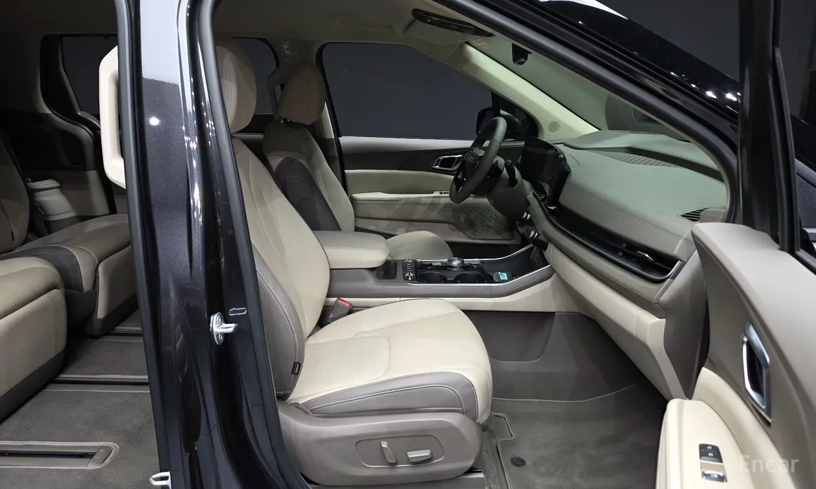 Фото 26 - Kia Carnival
