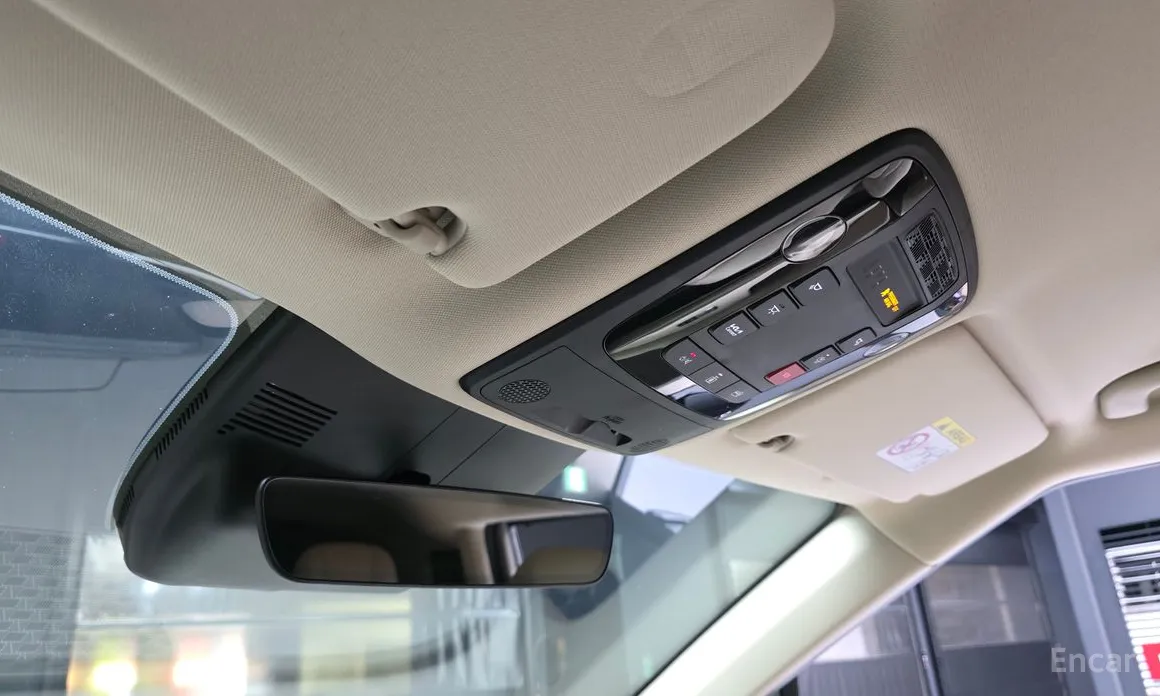 Фото 28 - Kia Carnival