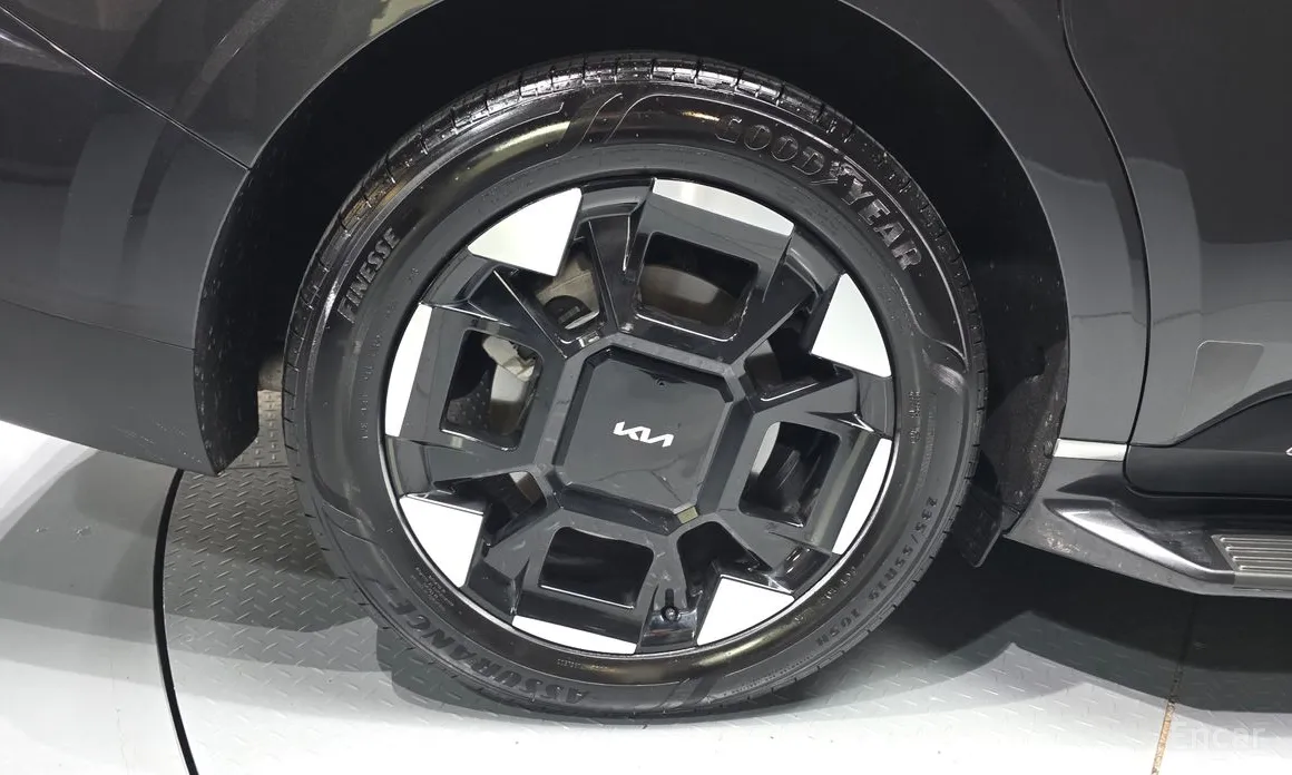 Фото 5 - Kia Carnival