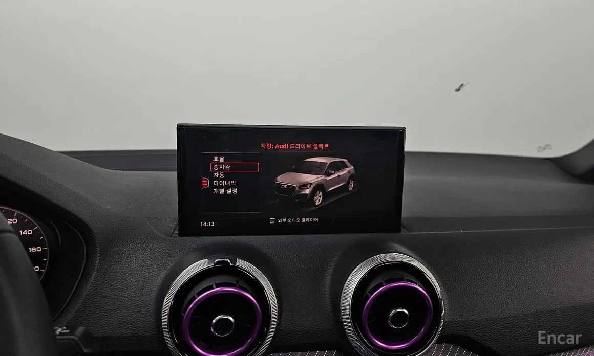 Audi Q2 2017 35 TDI Premium