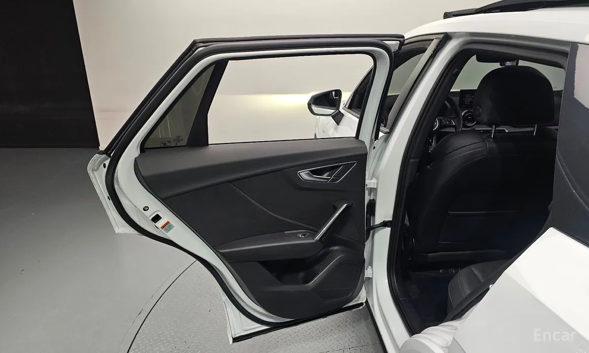Audi Q2 2017 35 TDI Premium