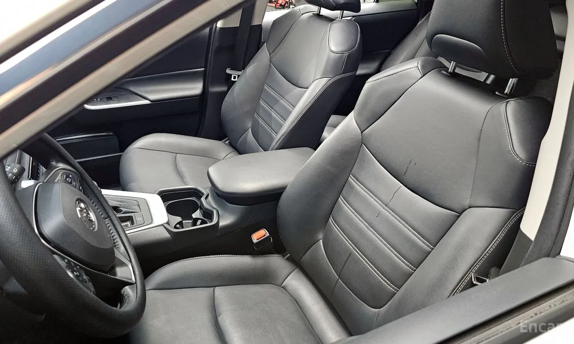 Toyota RAV4 2019 2.5 2WD Hybrid