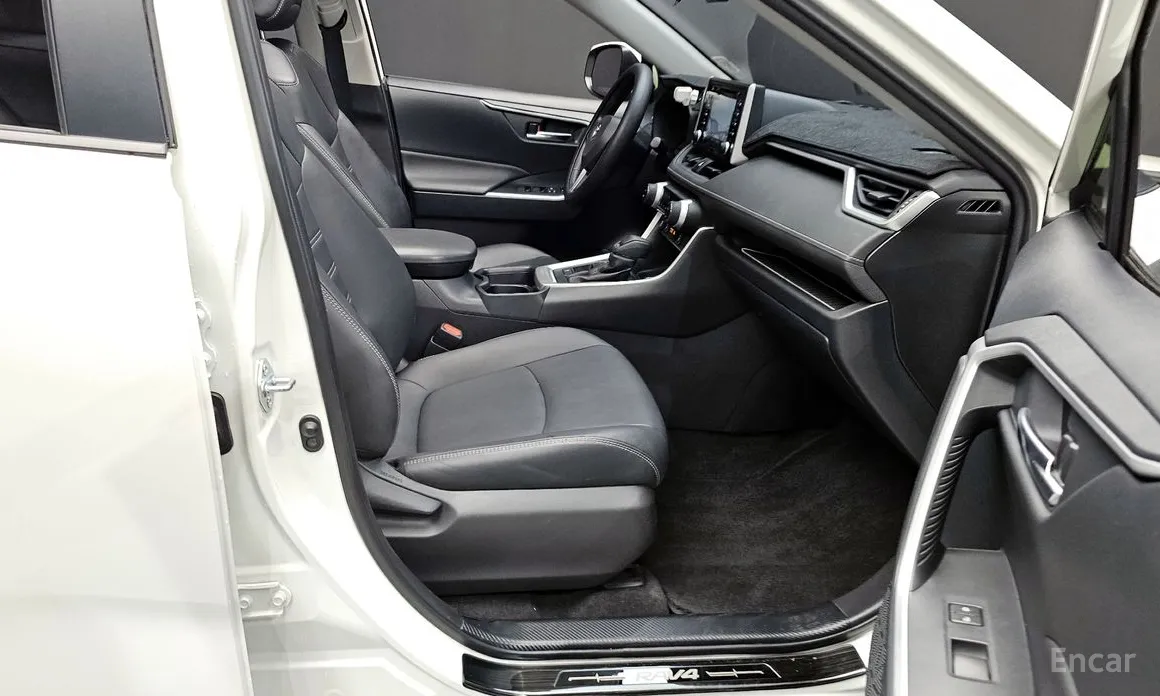 Toyota RAV4 2019 2.5 2WD Hybrid