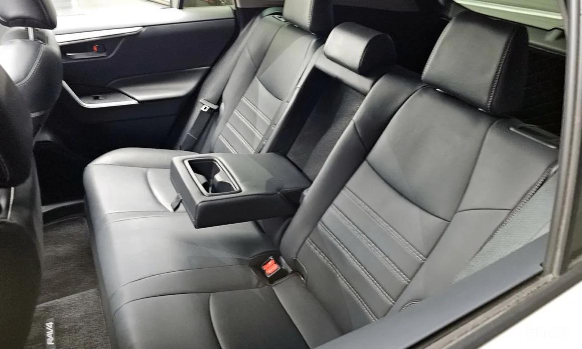 Toyota RAV4 2019 2.5 2WD Hybrid