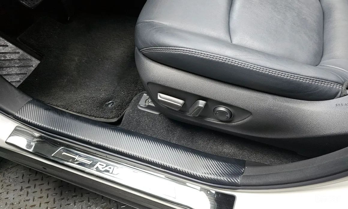Toyota RAV4 2019 2.5 2WD Hybrid