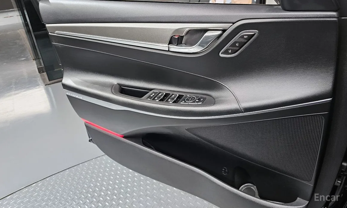 Фото 24 - Hyundai Grandeur