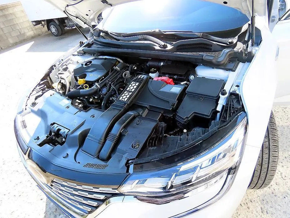 Renault SM6 2020 1.3 TCe Feel
