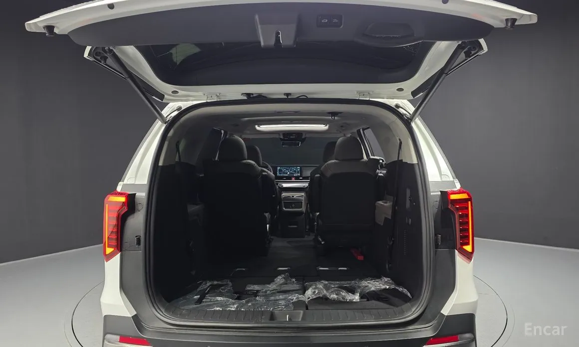 Фото 20 - Kia Carnival
