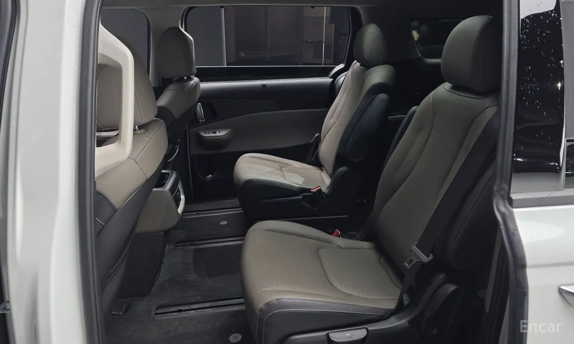 Фото 26 - Kia Carnival