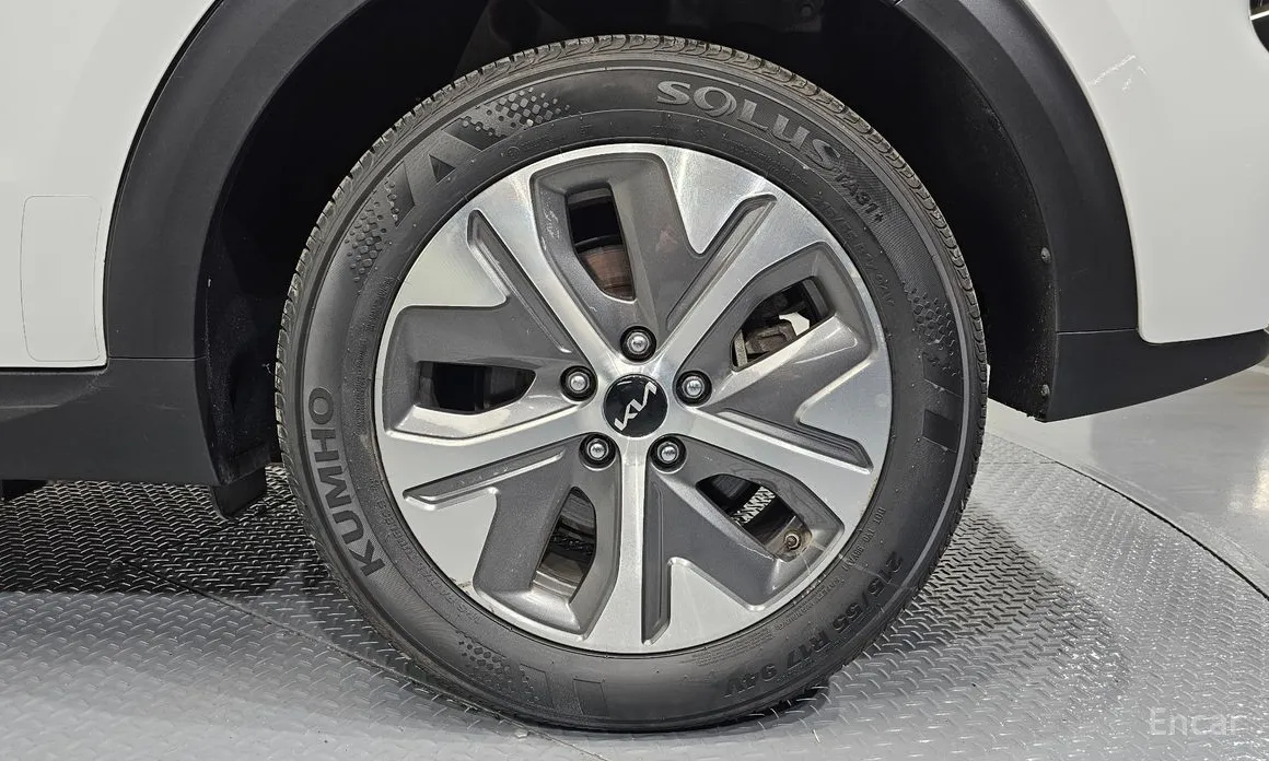 Фото 21 - Kia Niro