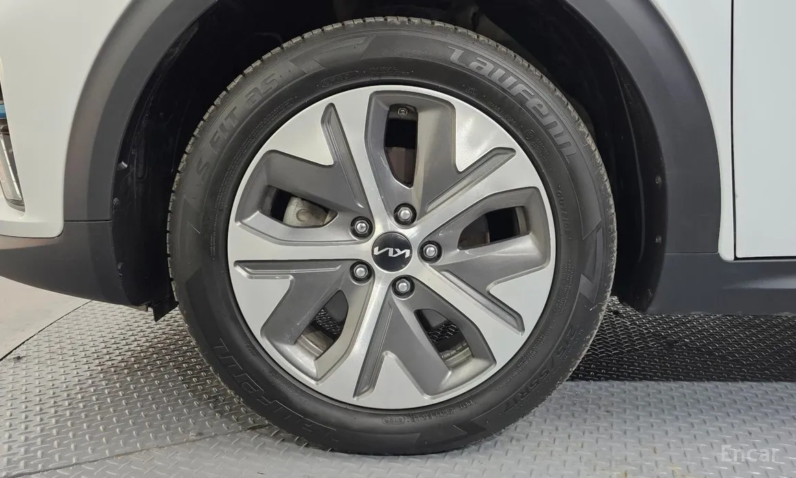 Фото 5 - Kia Niro