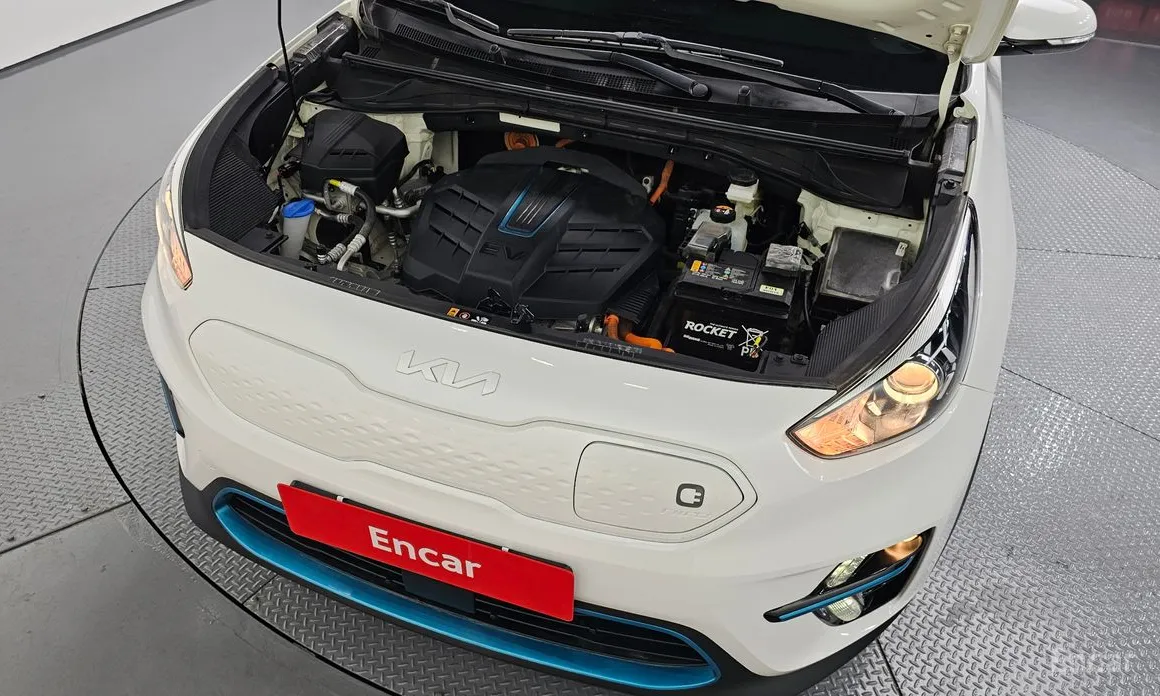 Фото 6 - Kia Niro