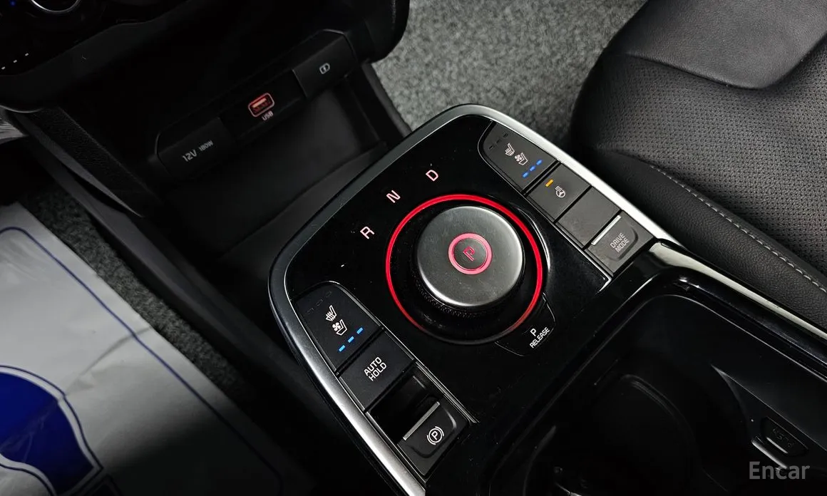 Фото 9 - Kia Niro