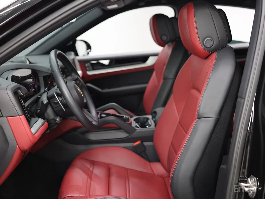 Zdjęcie 10 - Porsche Cayenne