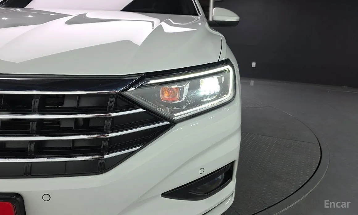 Photo 22 - Volkswagen Jetta