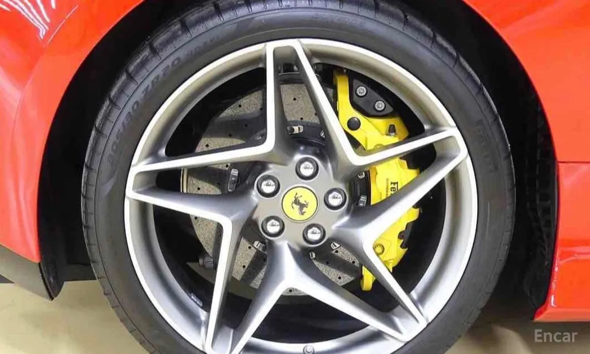 Ferrari F8 2019 3.9 V8