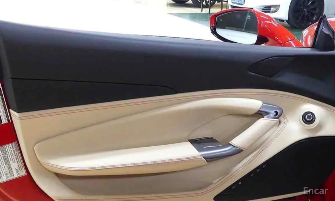 Ferrari F8 2019 3.9 V8