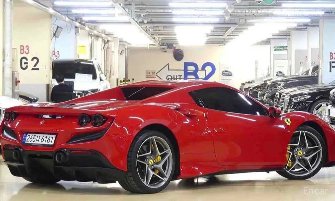 Ferrari F8 2019 3.9 V8