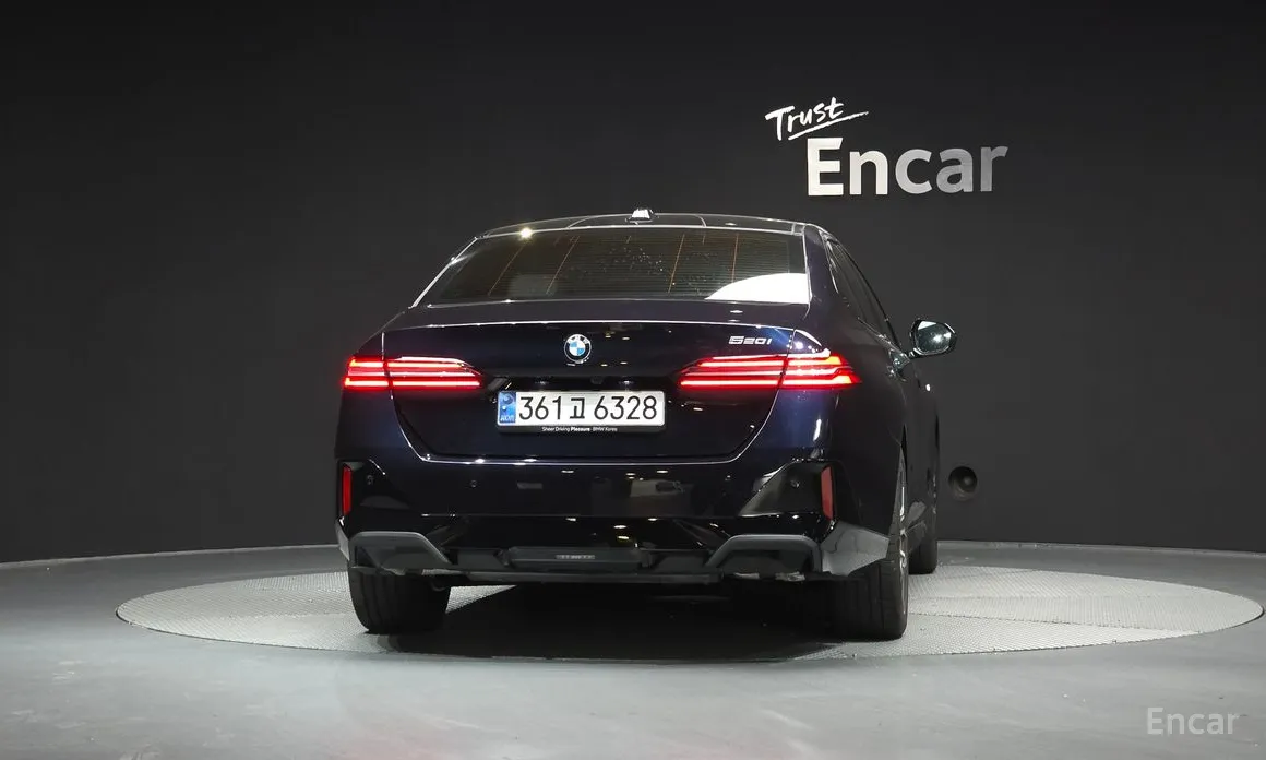 BMW 5 Series 2023 520i M Sport