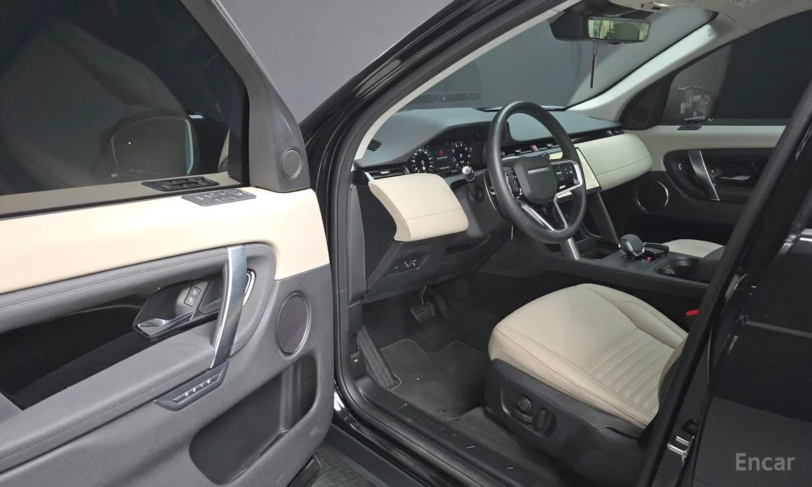 Фото 10 - Land Rover Discovery Sport