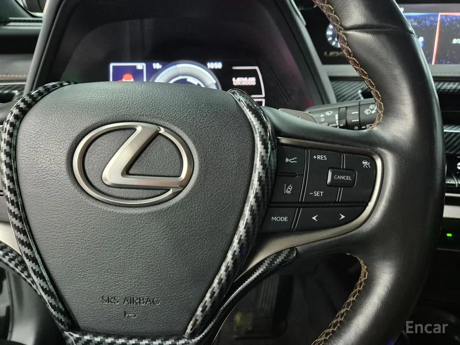Lexus UX 2022 2WD