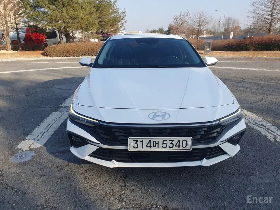 Hyundai Avante 2023 1.6