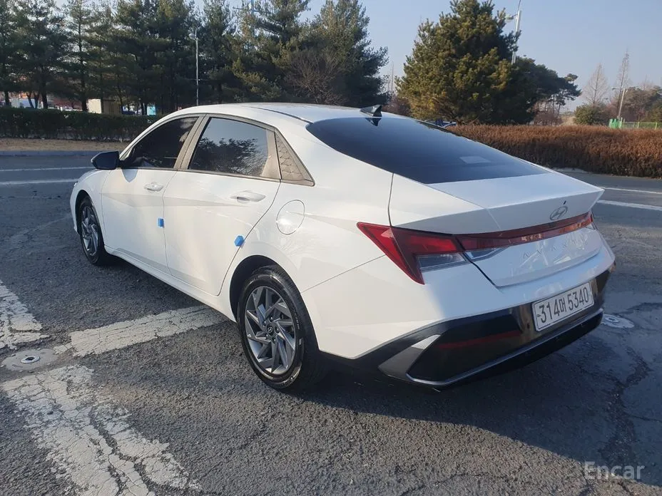 Hyundai Avante 2023 1.6