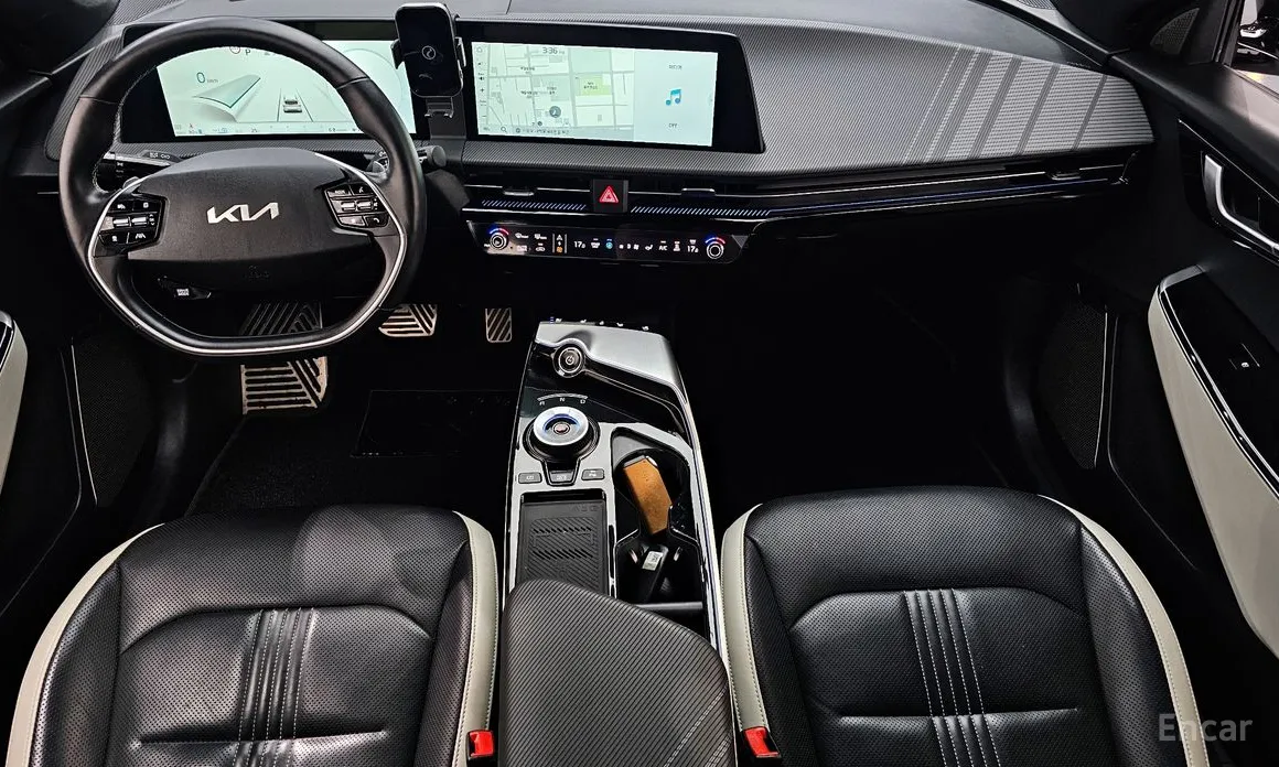 Фото 7 - Kia EV6