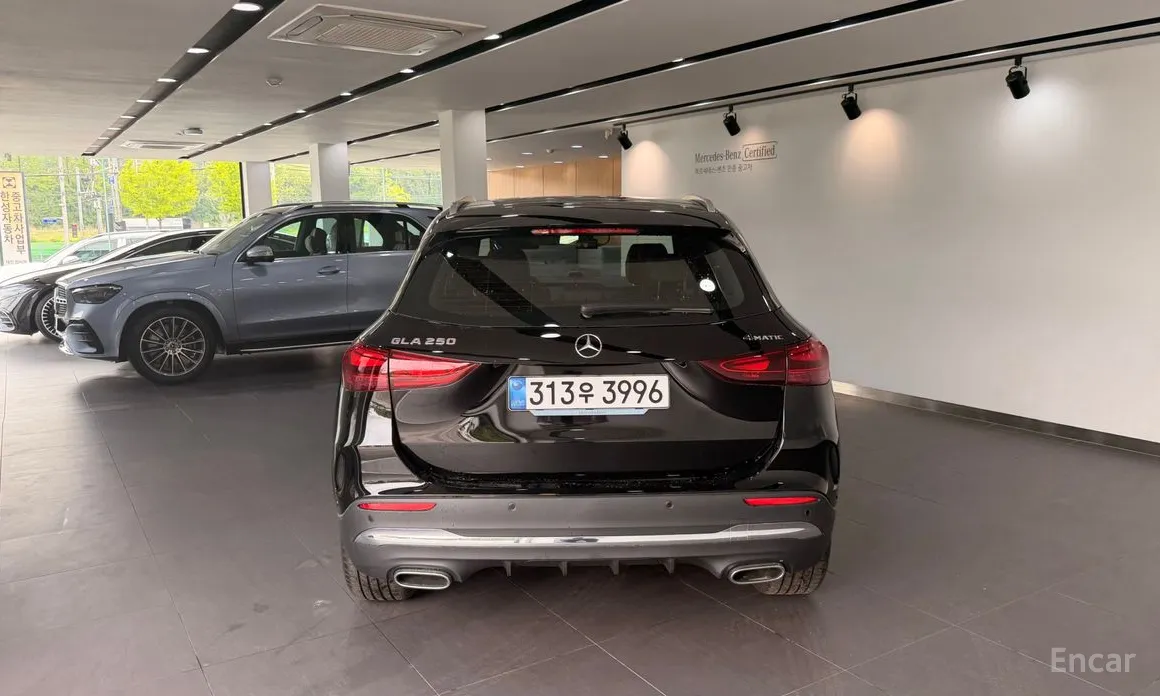 Mercedes-Benz GLA-Class 2020 GLA250 4MATIC