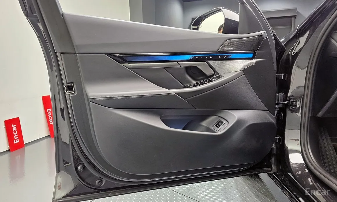 Фото 24 - BMW 5 Series
