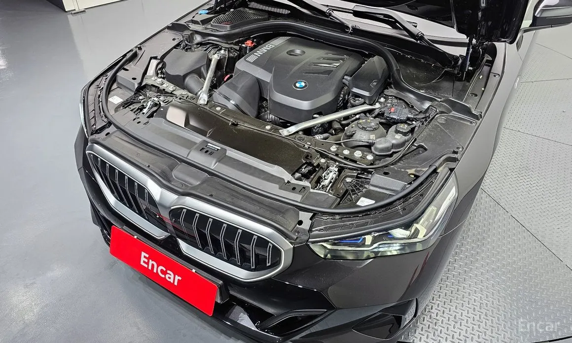 Фото 6 - BMW 5 Series
