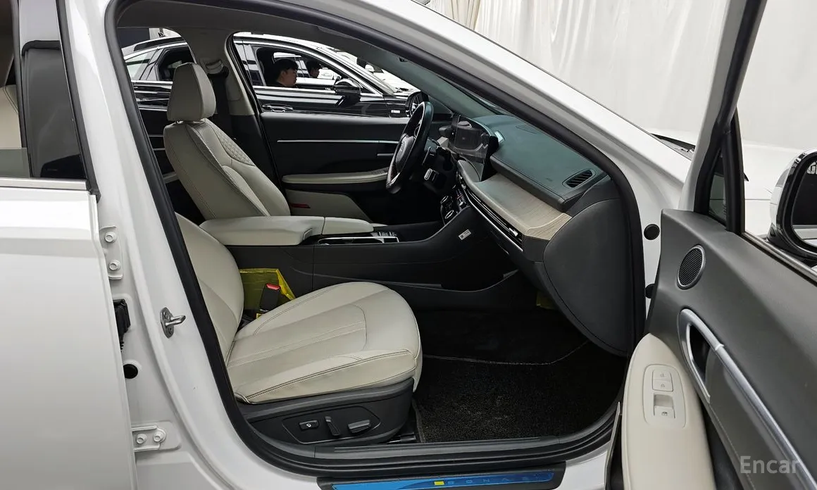Zdjęcie 11 - Hyundai Sonata