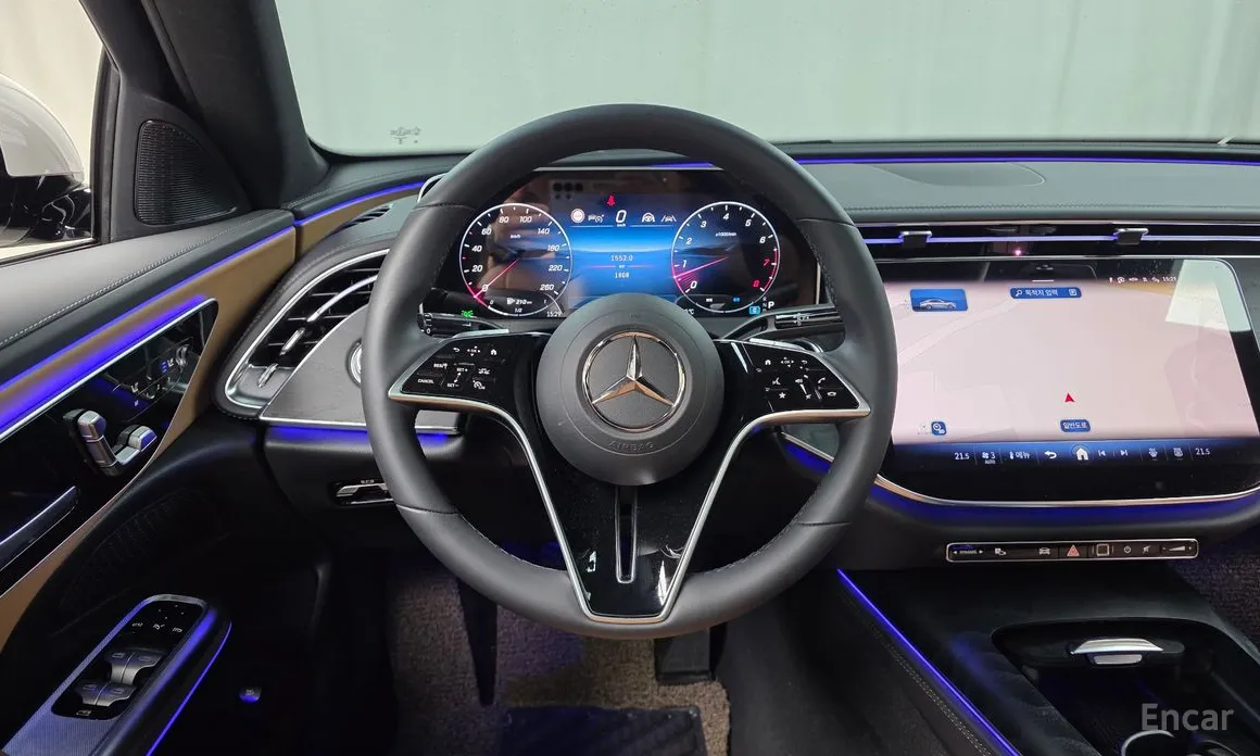 Mercedes-Benz E-Class 2024 E200 Avantgarde