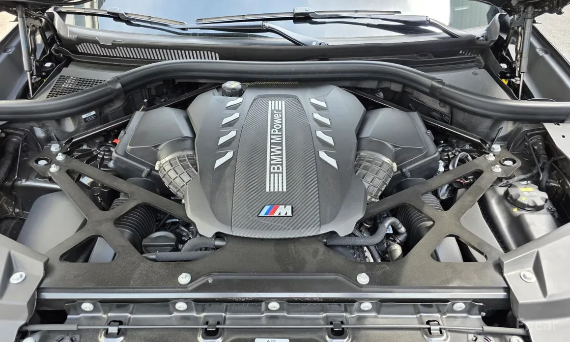 Фото 13 - BMW X5 M